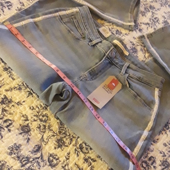 Levis classic mis rise skinny jeans - Picture 5 of 9